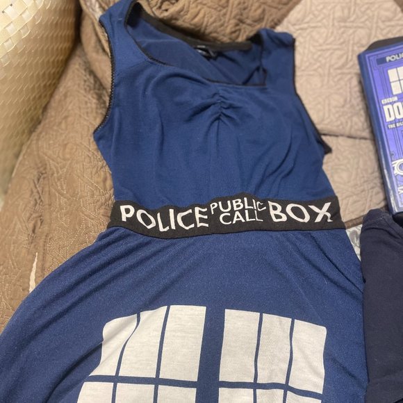 Ripple Junction Doctor Who Graphic Tee - Picture 7 of 11